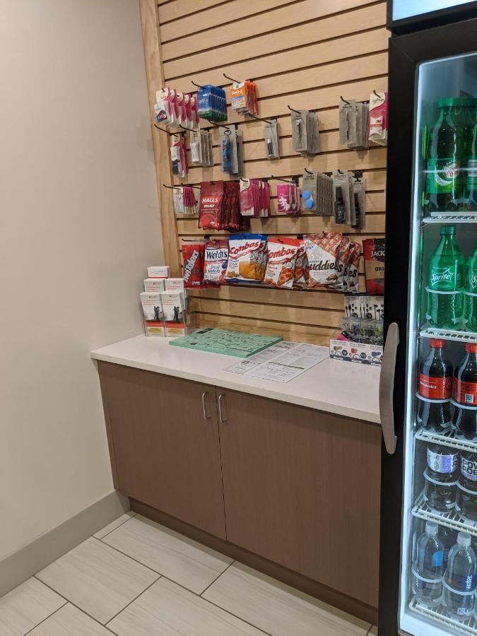 南伯灵顿快捷假日酒店 外观 照片